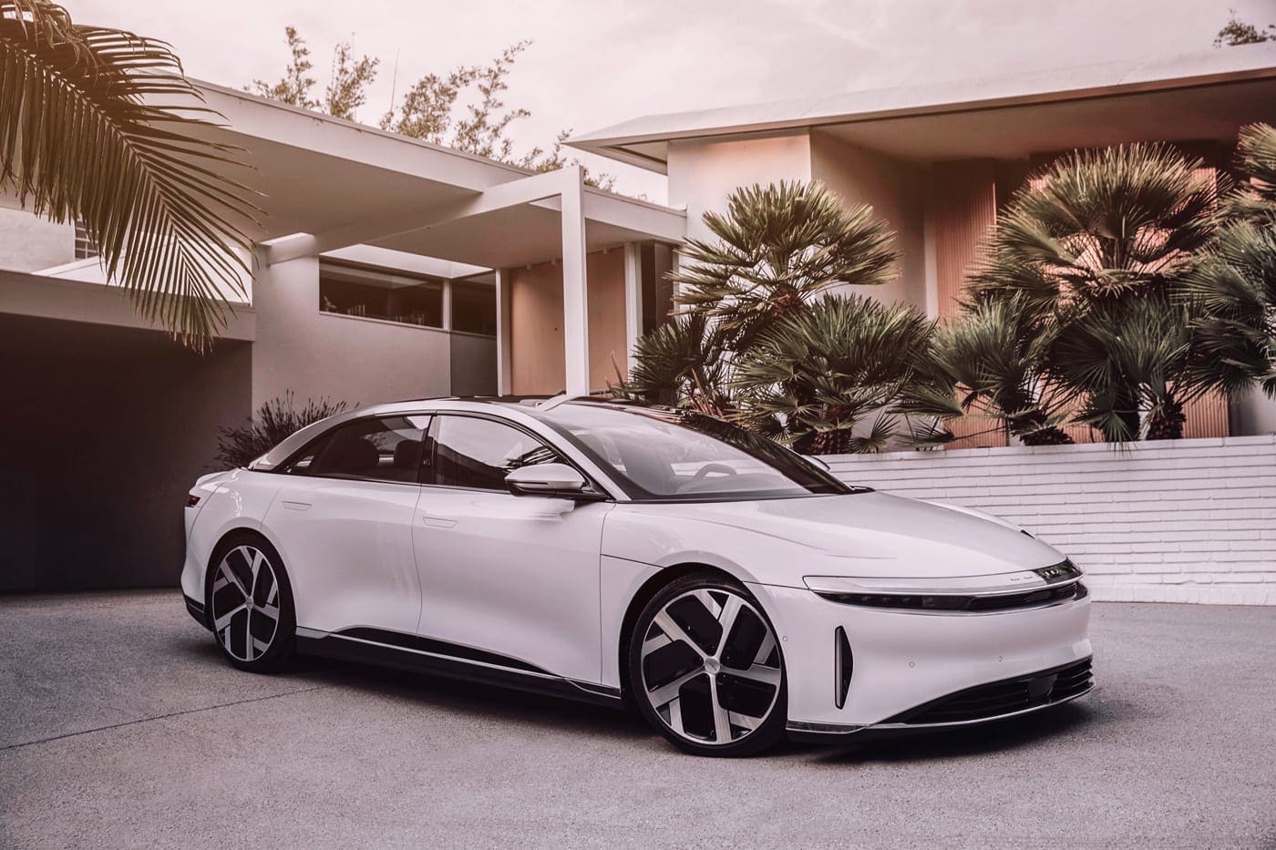 lucid-air (8)