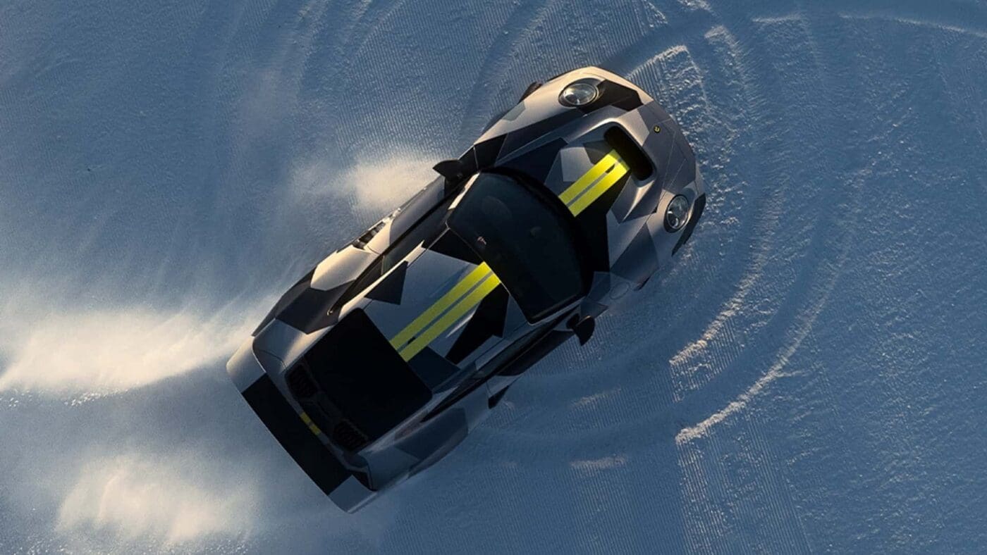 marsien meets snow 1.jpg