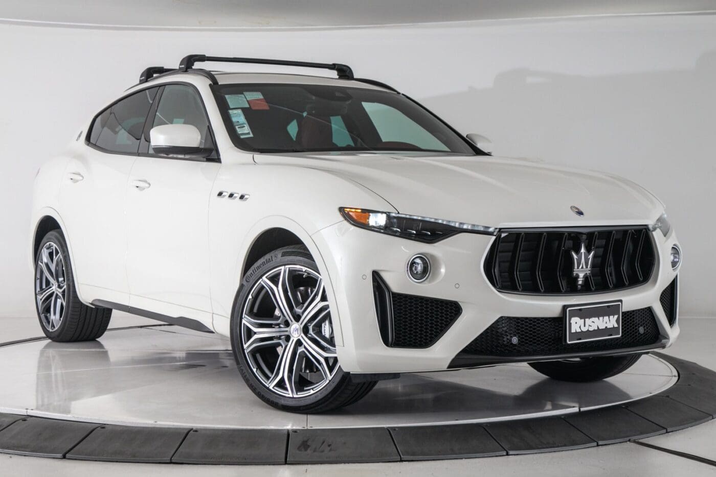 maserati-levante-trofeo (1)