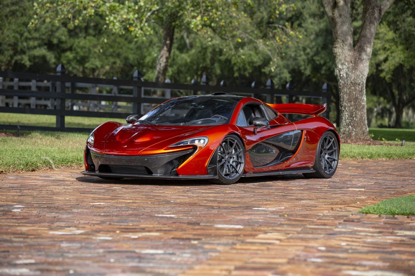 mclaren-p1 (1)