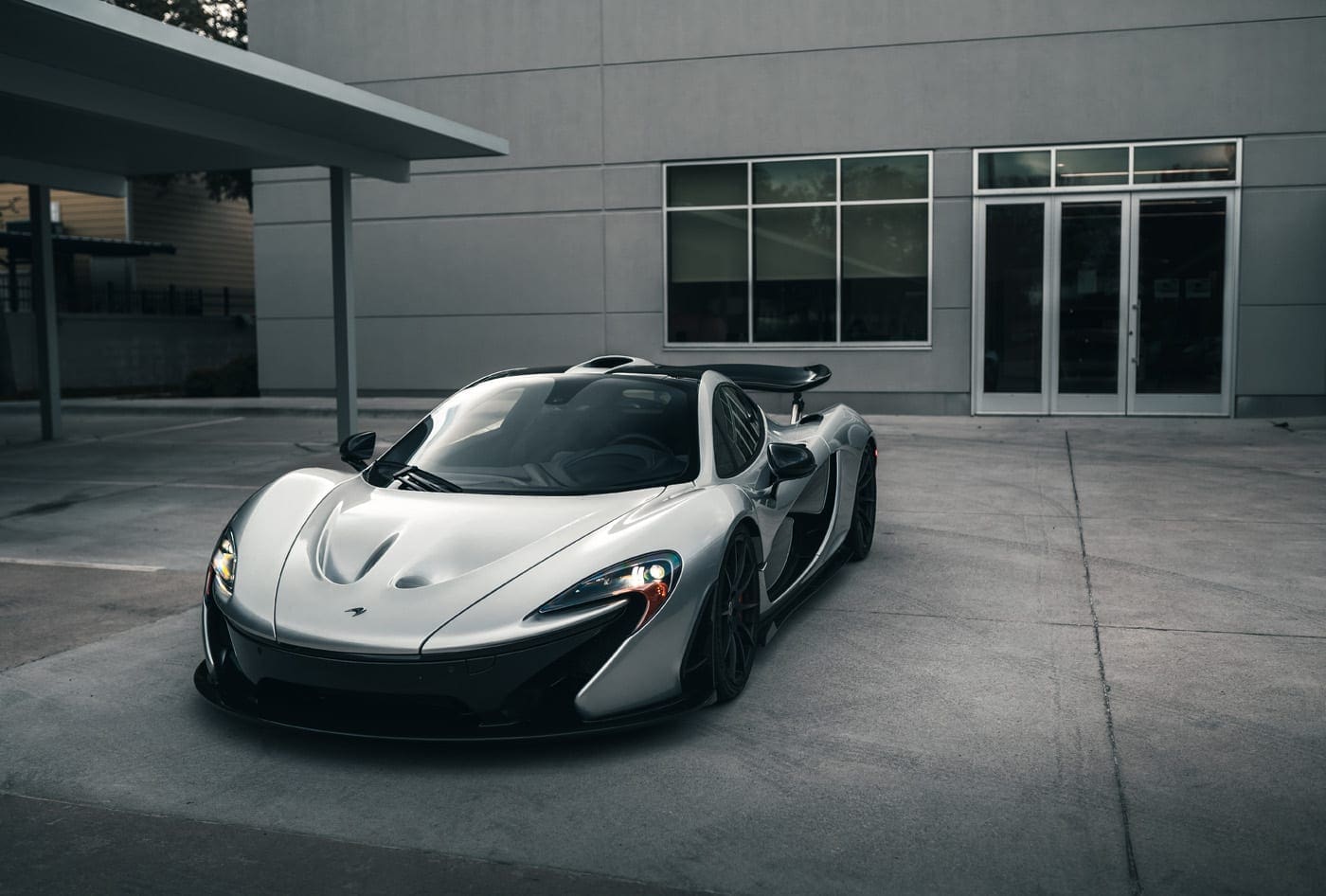 mclaren p1 8