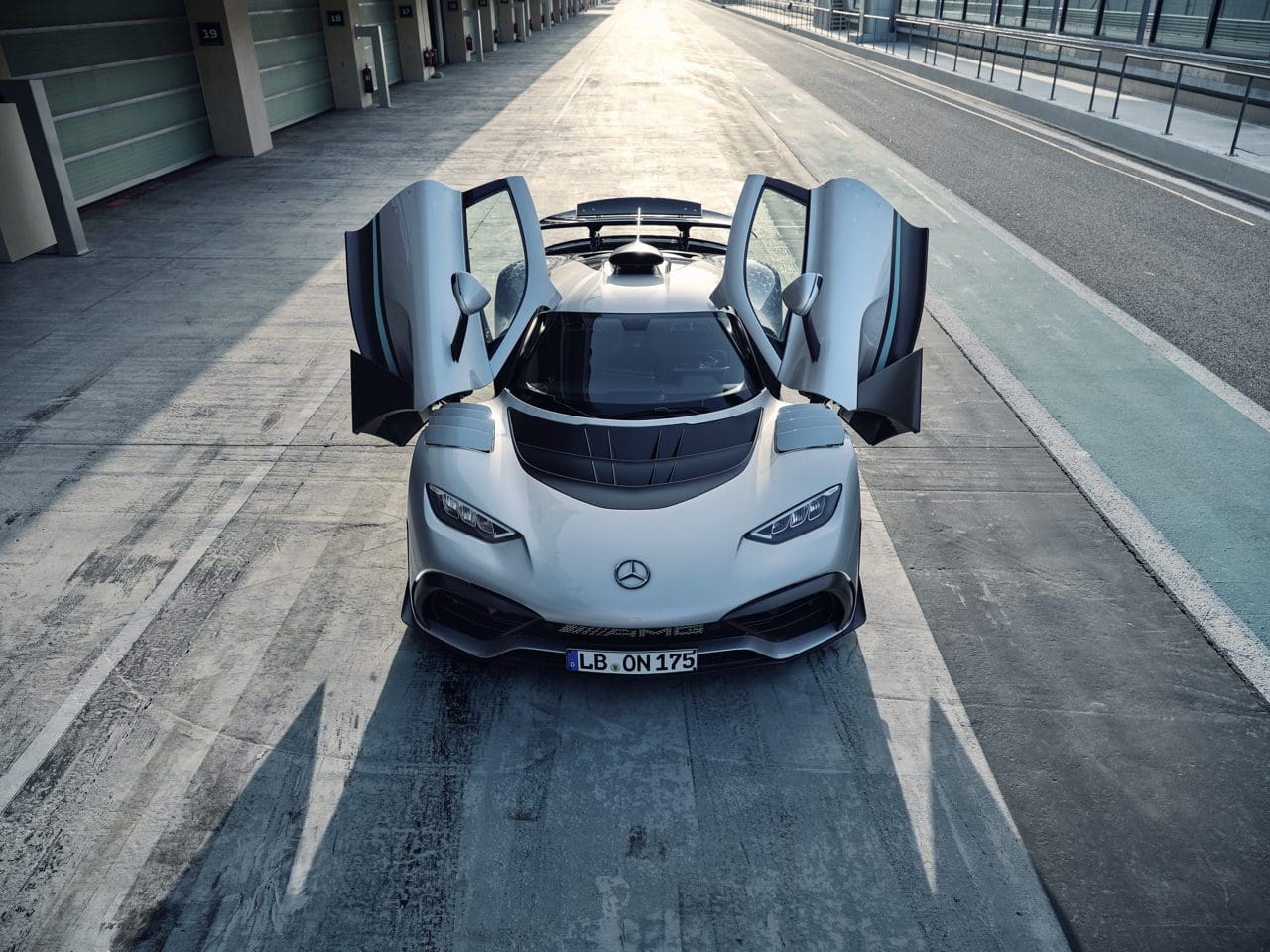 mercedes amg one 16