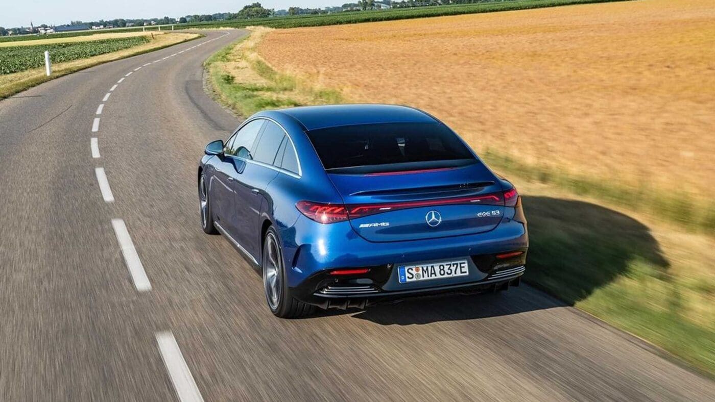 mercedes benz usa q1 2023 results.jpg