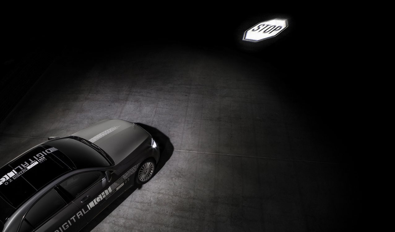 mercedes-digital-headlights