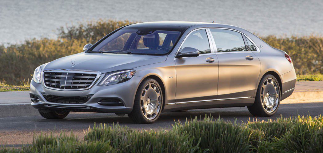 Mercedes-Maybach S 600 and S-Class Model Range pressdrive Santa