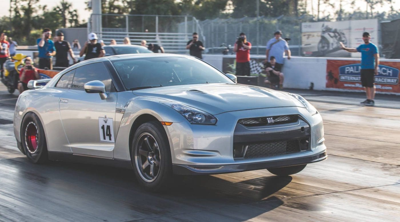 nissan_gtr_wheelie