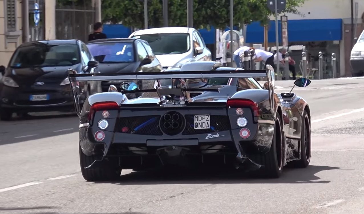 pagani-rear