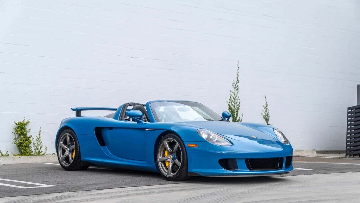 po23 006 2004 porsche carrera gt 001.jpg