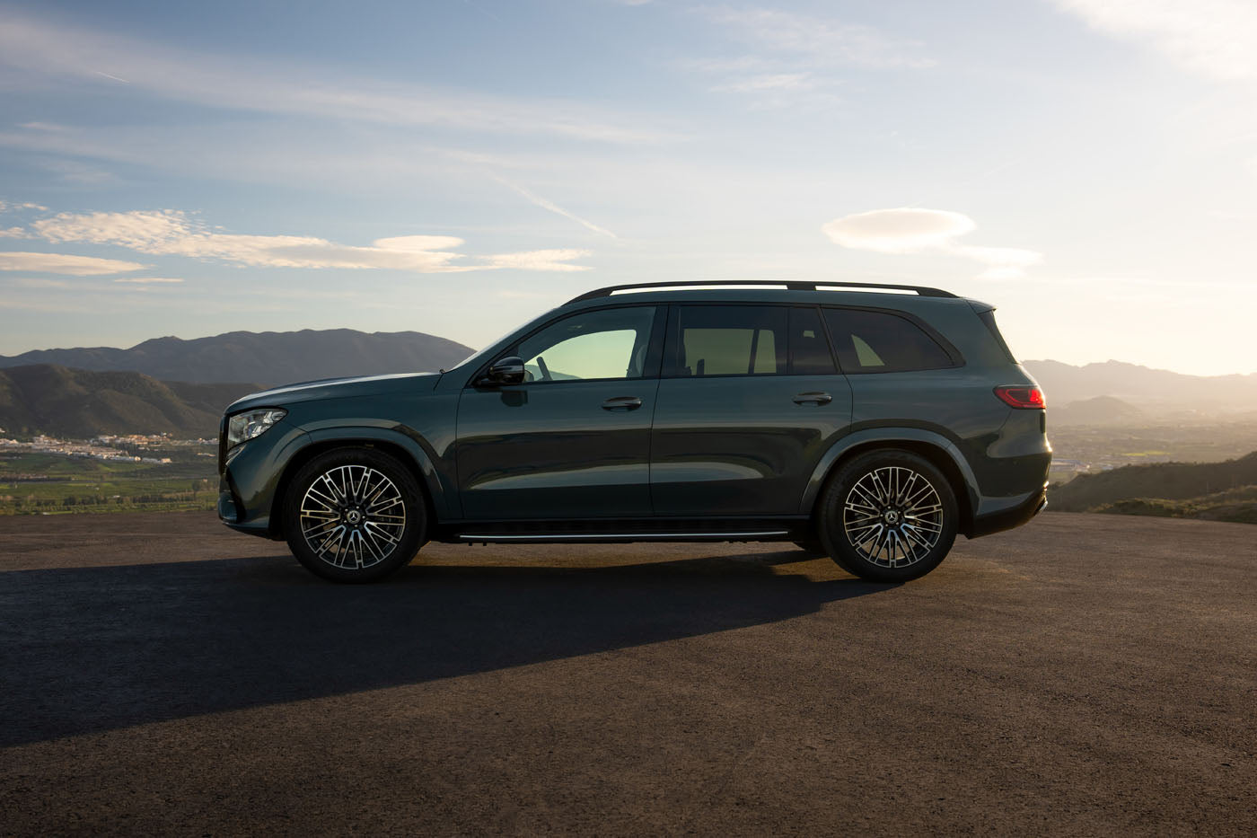 The New 2027 Mercedes-Benz GLS Features Updated Styling, New Tech