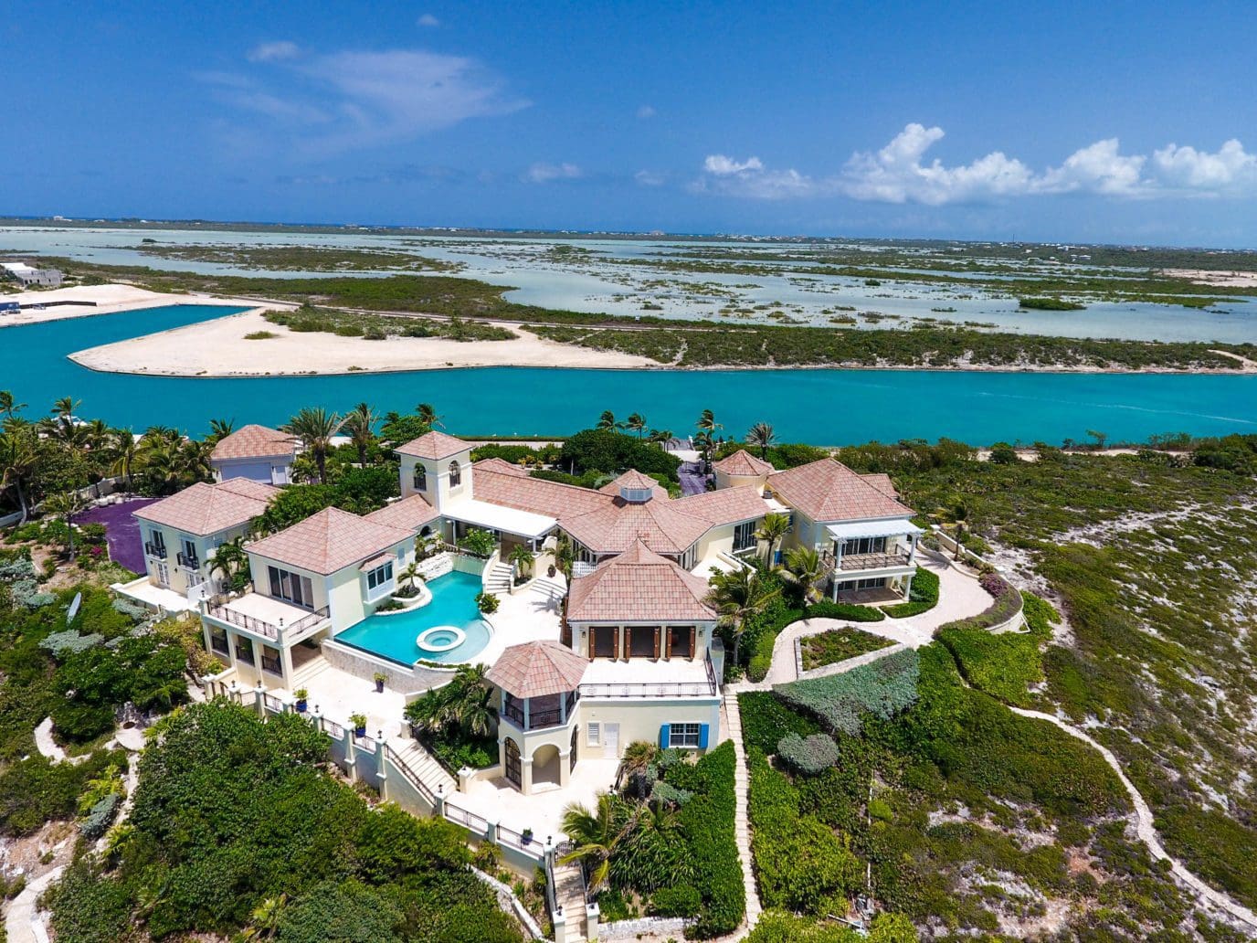 prince-estate-auction-singers-turks-caicos-property-2-1376x1032