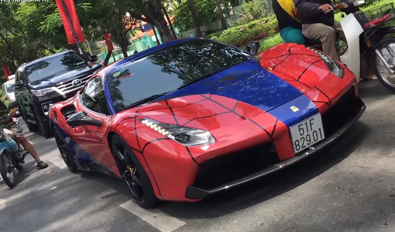 spiderman-ferrari