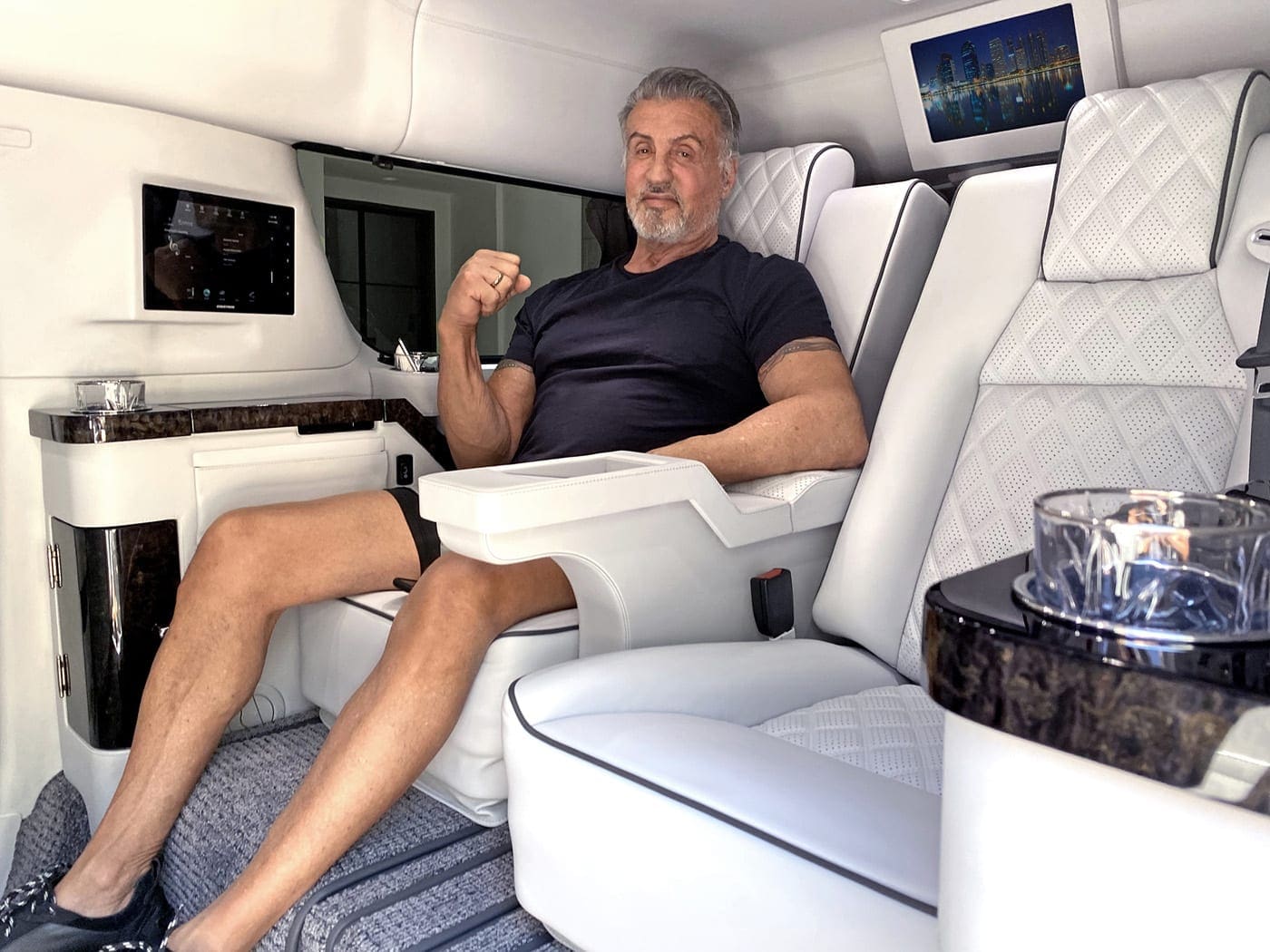stallone-escalade (1)