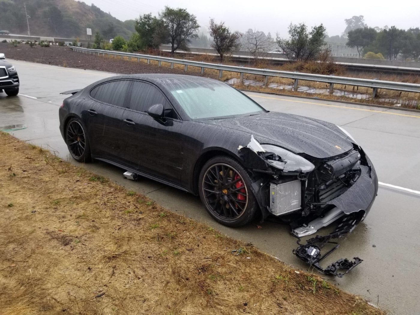 steph-curry-porsche-accident (1)