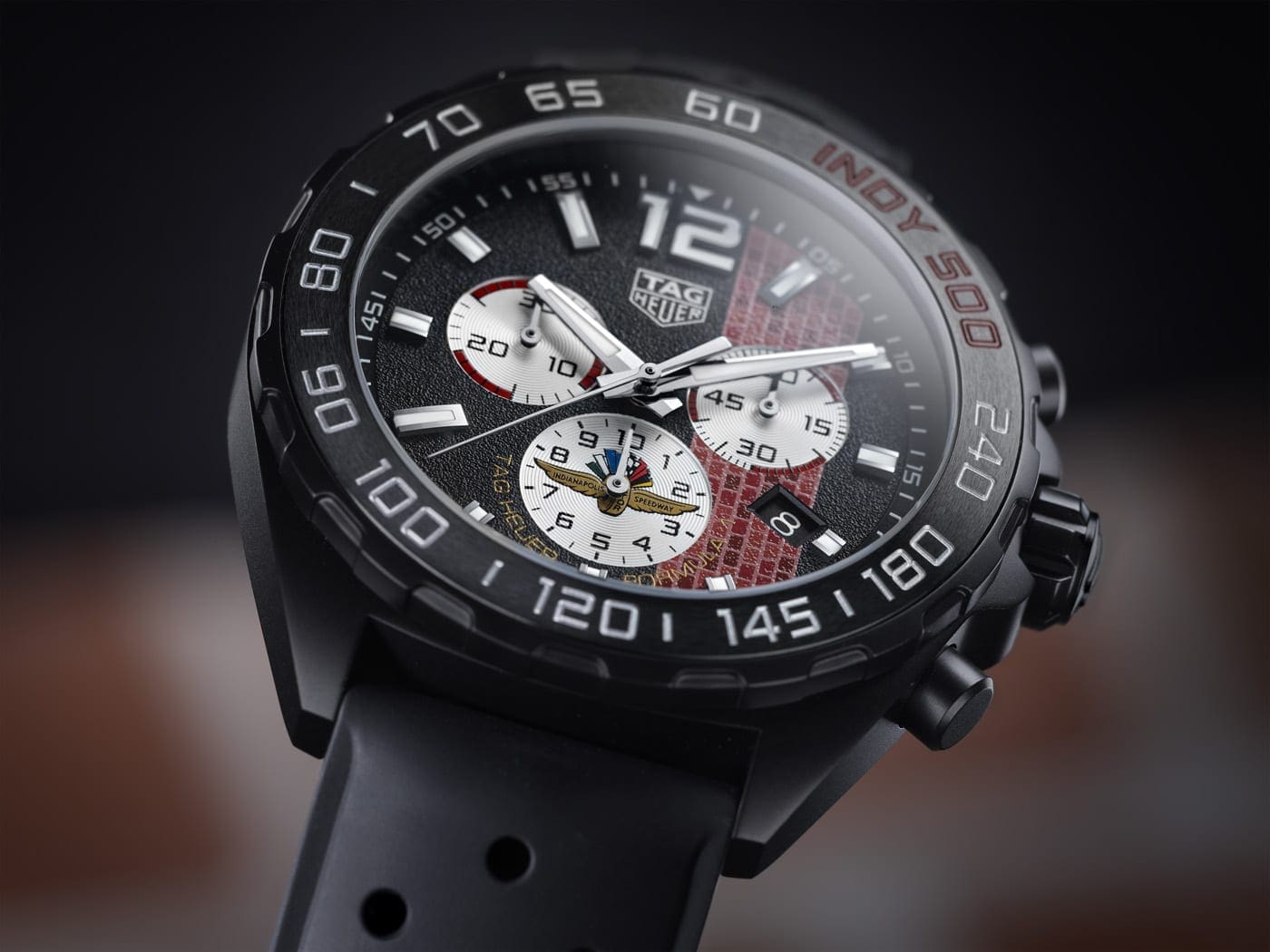 tagheuer-104thindy (1)