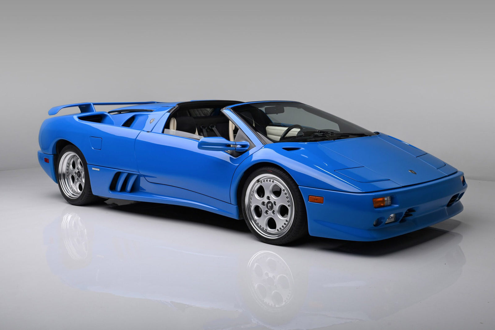 trumps lamborghini diablo (4)
