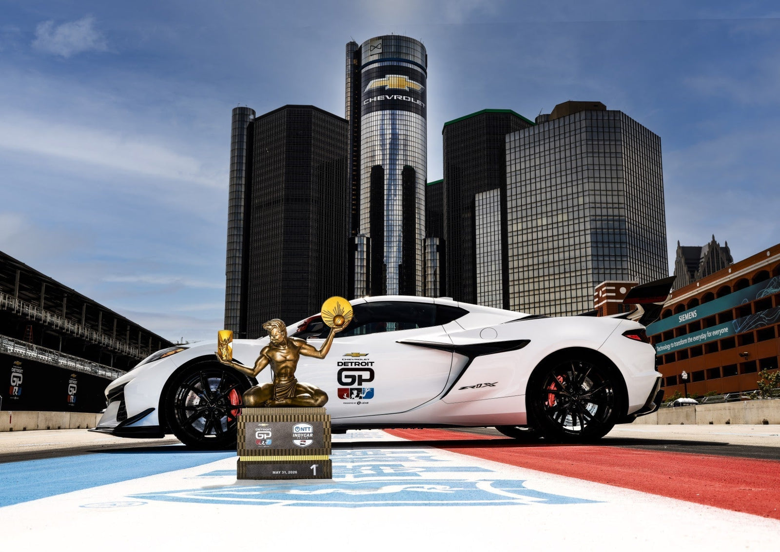 New Record: 4-Door EV From Smartphone Brand Outguns Hypercar Elite at ...