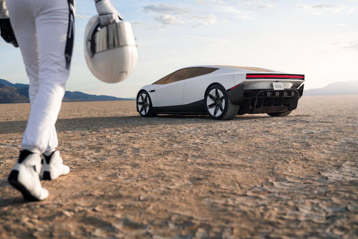 Tesla's Rocket-Powered Roadster Heads to Petersen Automotive Museum