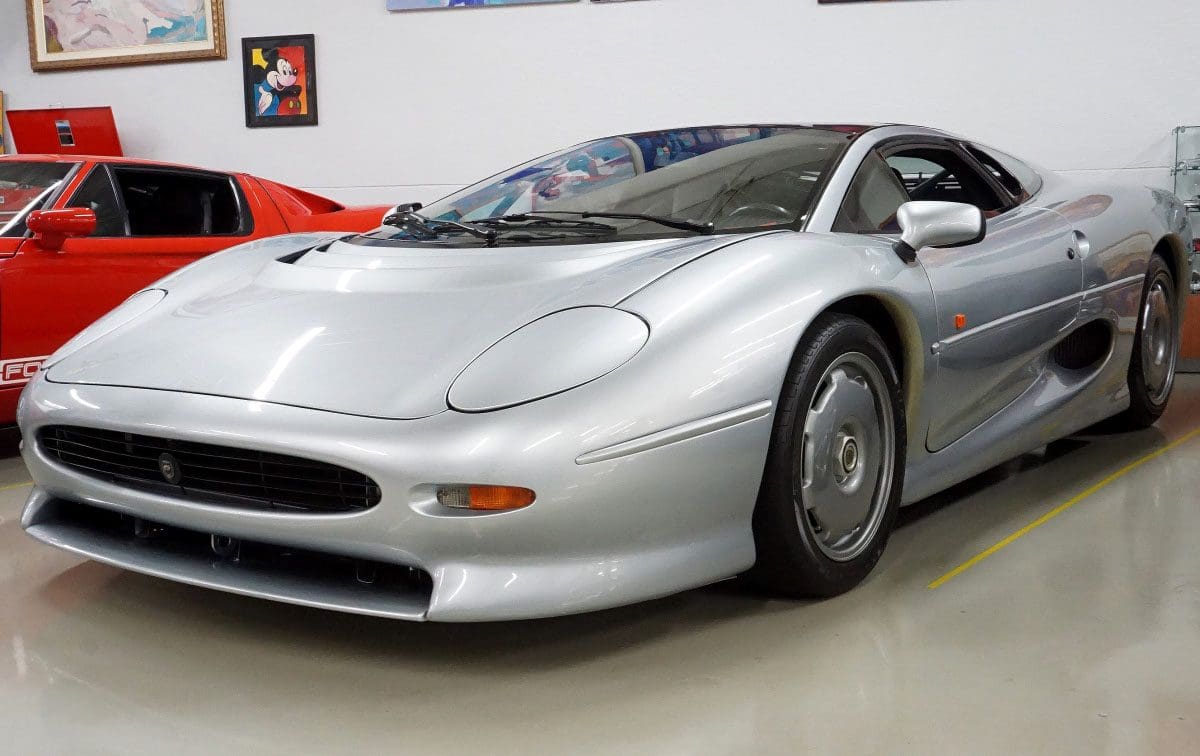 xj220 1