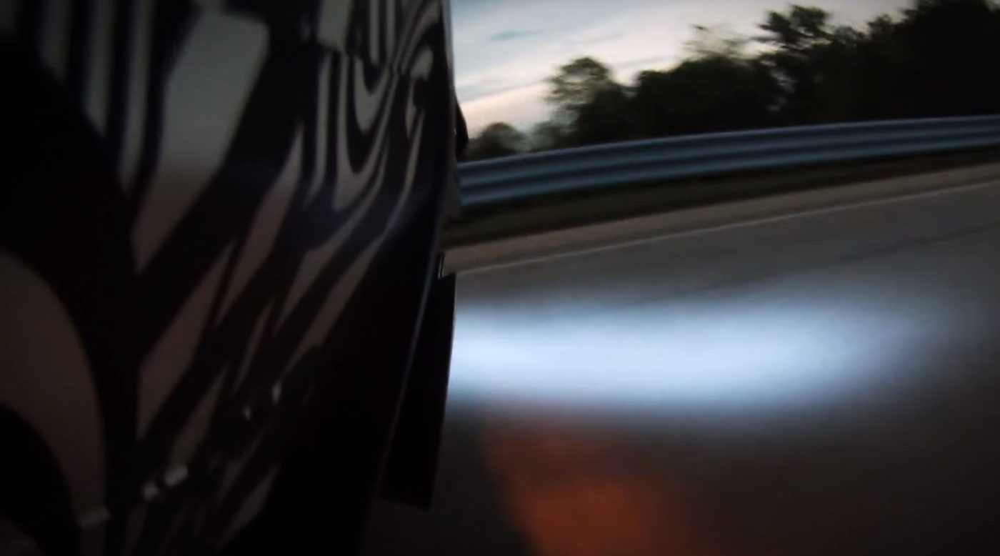 zr1_flames