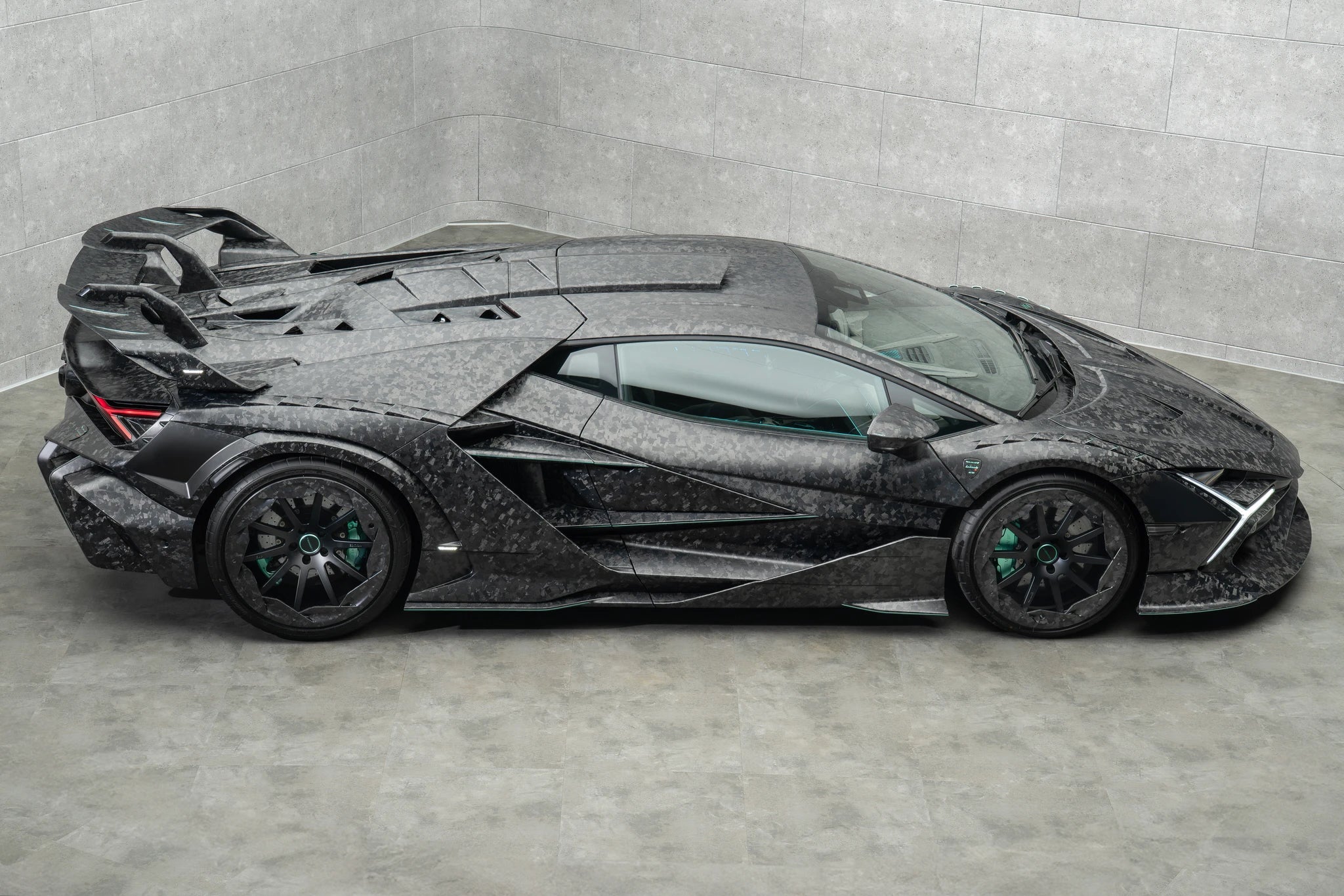 1-of-1 MANSORY Carbonado X Pushes the Lamborghini Revuelto to