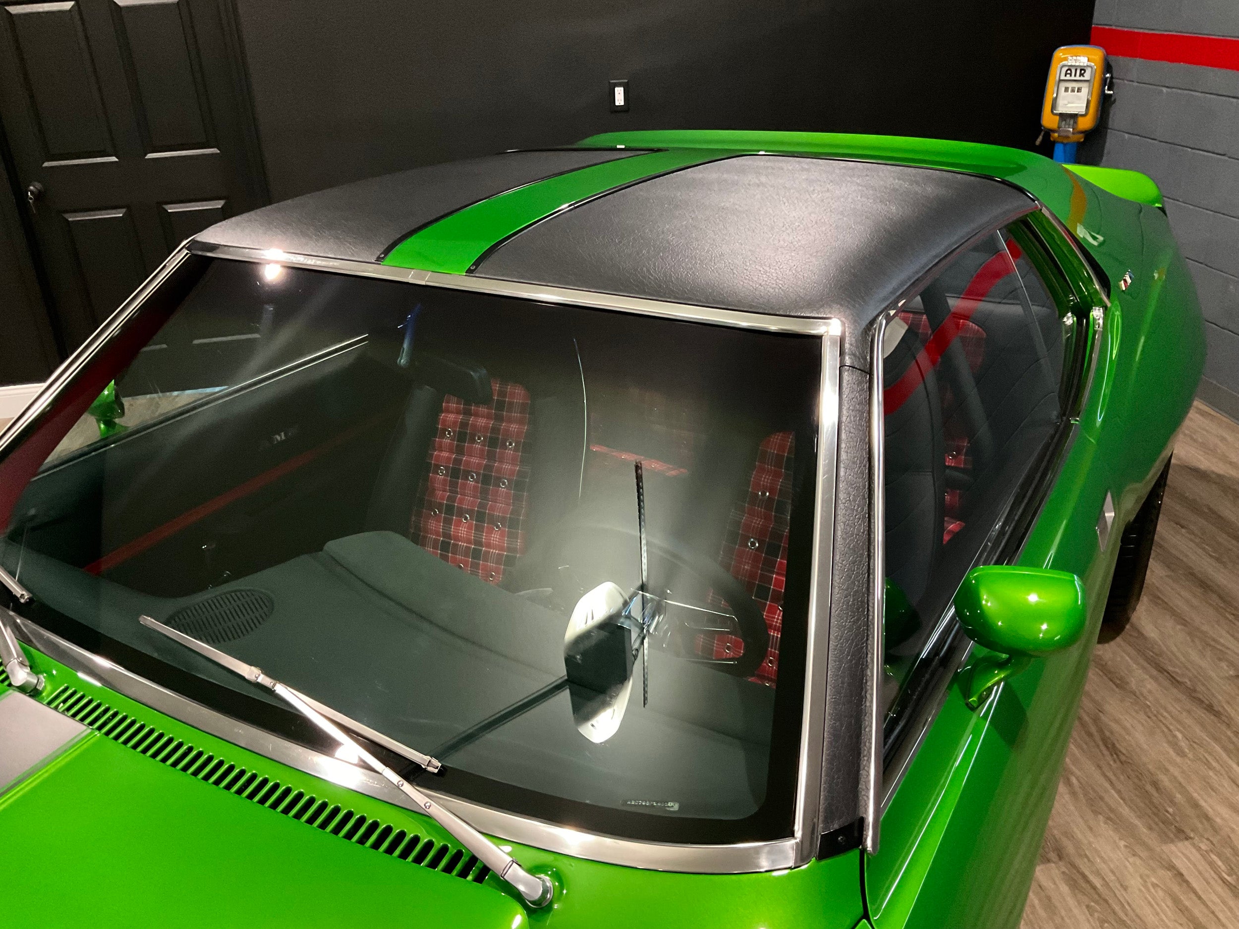 Heritage Meets Horsepower: A 900HP Javelin Like No Other – duPont