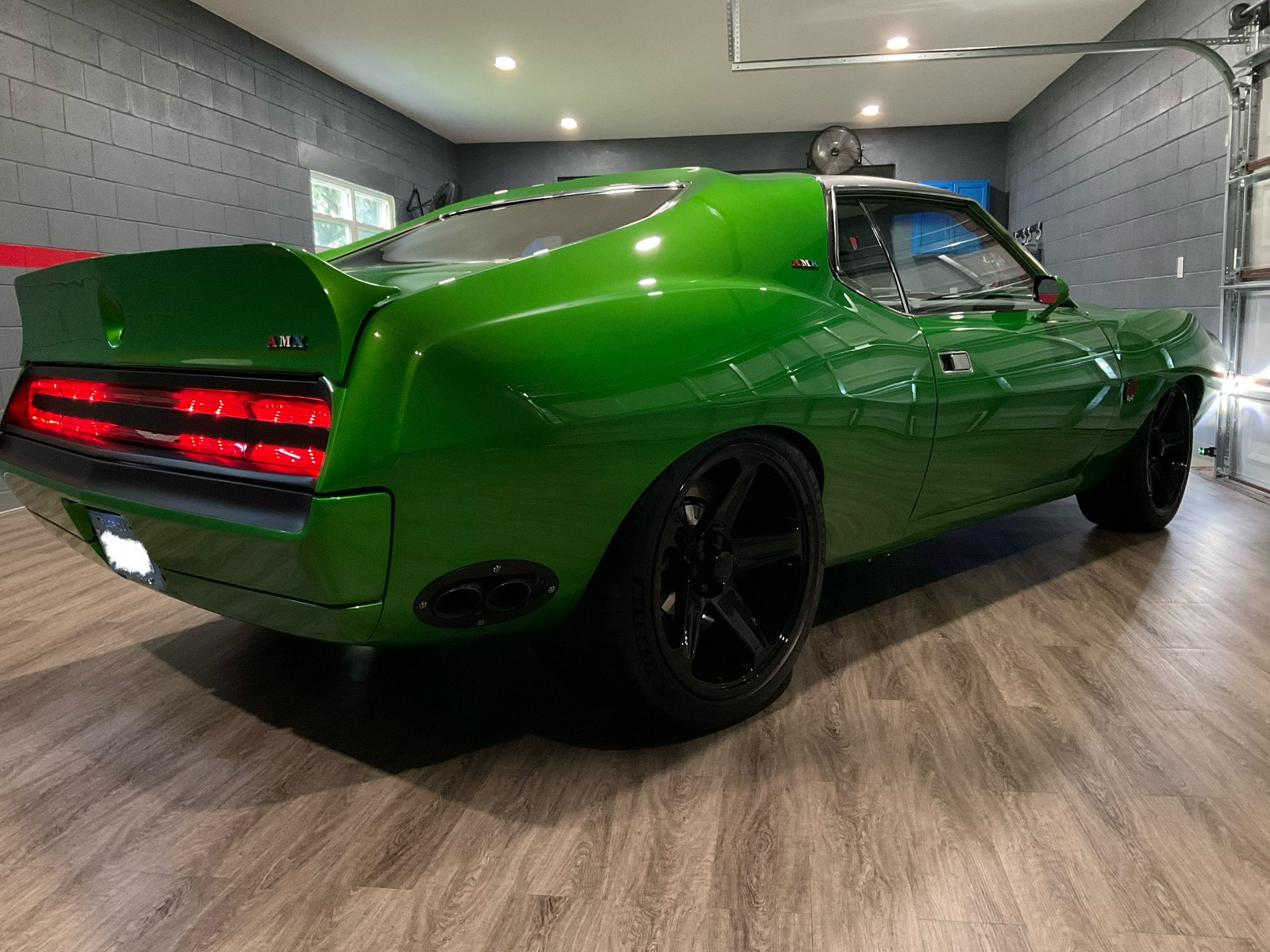 チアホーン Heritage Meets Horsepower: A 900HP Javelin Like No Other – duPont