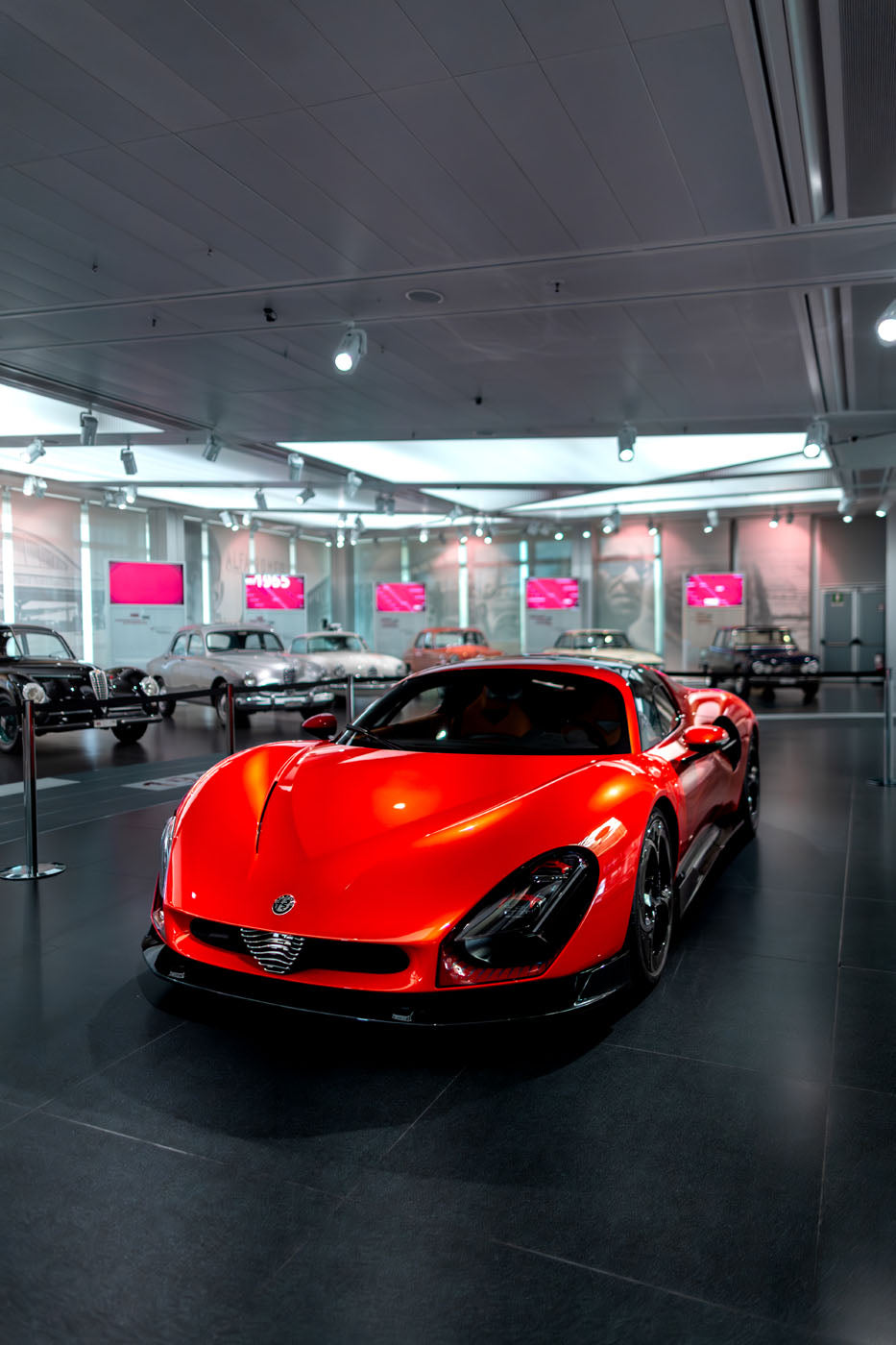 D*I様 Macchina rossa Alfa Romeoクァドリフォリオ ア Alfa Romeo 4C Spider Tributo 33 Stradale BBR 1/18 P18260D 喫煙具・ライター