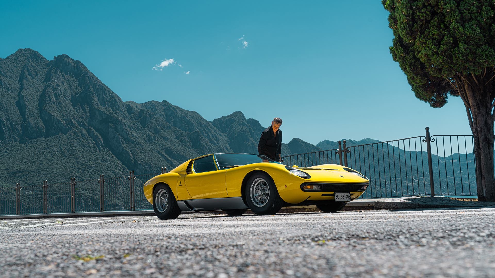 Lamborghini Celebrates 55 Years of the Miura SV with Italian