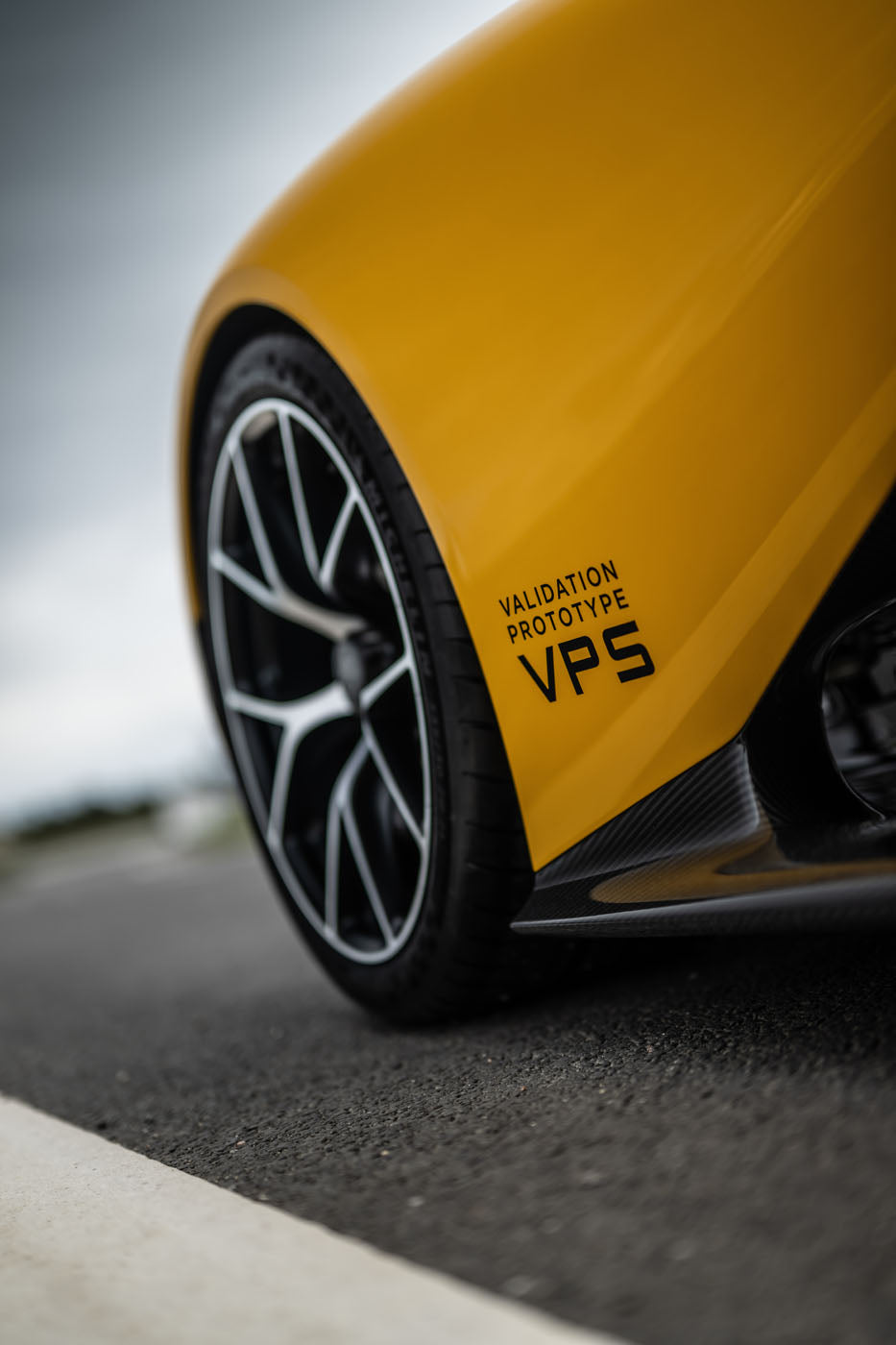 Zenvo Reveals The Production-Spec Aurora Tur At Goodwood – duPont