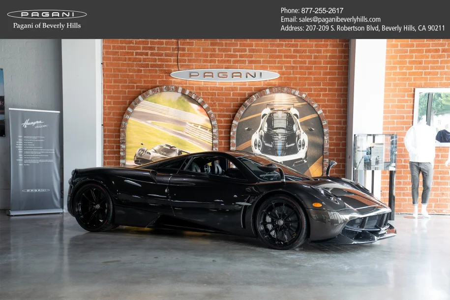 2014 pagani huayra 0 1331121774