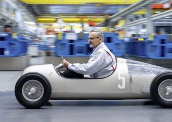 With a 3D printer, Audi Toolmaking has produced a model of the historical Grand Prix sports car “Auto Union Typ C” from the year 1936 on a scale of 1:2. For this purpose, a selective-sintering laser melted layers of metallic powder with a grain size of 15 to 40 thousandths of a millimeter. The process therefore allows the production of components with complex geometries, which with conventional methods could either not be produced or only with great difficulties.