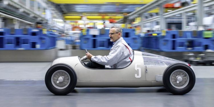 With a 3D printer, Audi Toolmaking has produced a model of the historical Grand Prix sports car “Auto Union Typ C” from the year 1936 on a scale of 1:2. For this purpose, a selective-sintering laser melted layers of metallic powder with a grain size of 15 to 40 thousandths of a millimeter. The process therefore allows the production of components with complex geometries, which with conventional methods could either not be produced or only with great difficulties.