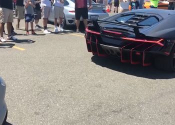 Lamborghini Centenario Rev Battles Procharged Mustang GT350R