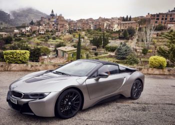 BMW i8 Roadster & New i8 Coupe Photoshoot