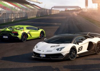 Lamborghini Aventador SVJ Price, Specs, & Photos