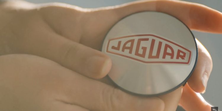 Jaguar logo