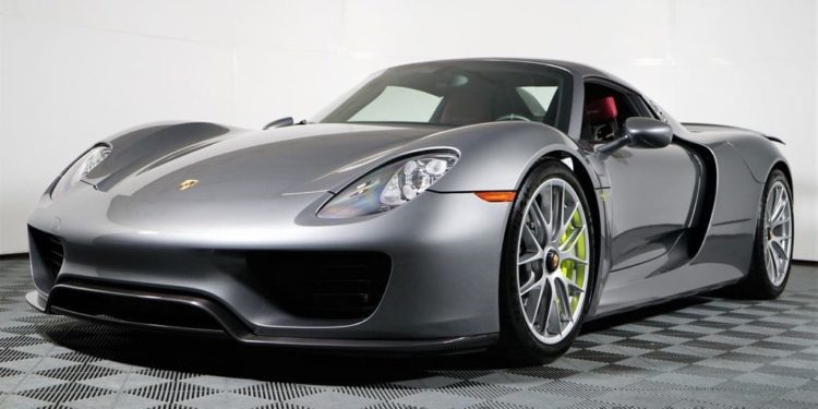 Porsche 918 Feature