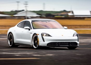 Taycan Turbo S 3