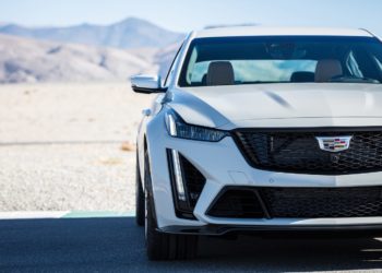 2022 Cadillac CT5 V Blackwing 001