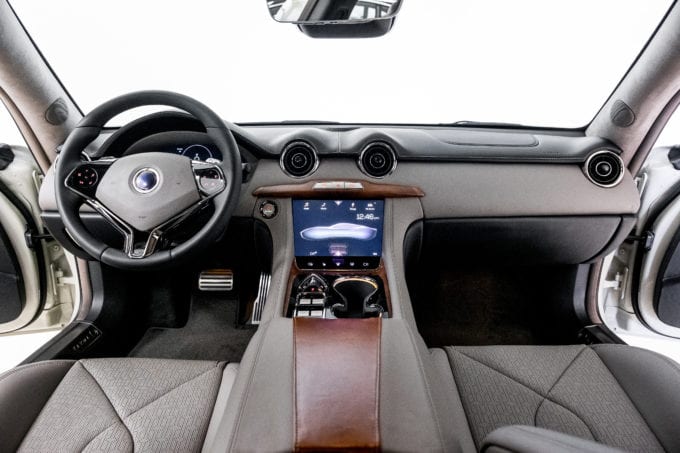 GS 6 Interior from Back Seat