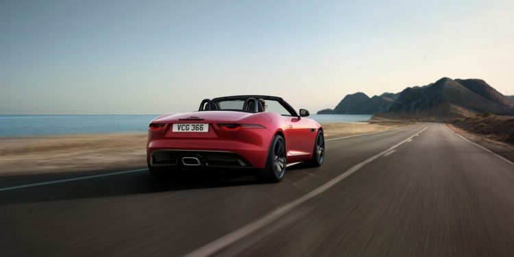 Jag F TYPE 22MY R Dynamic Black Convertible Exterior 120421 002