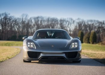 2015 Porsche 918 Spyder 6