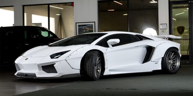 widebody aventador