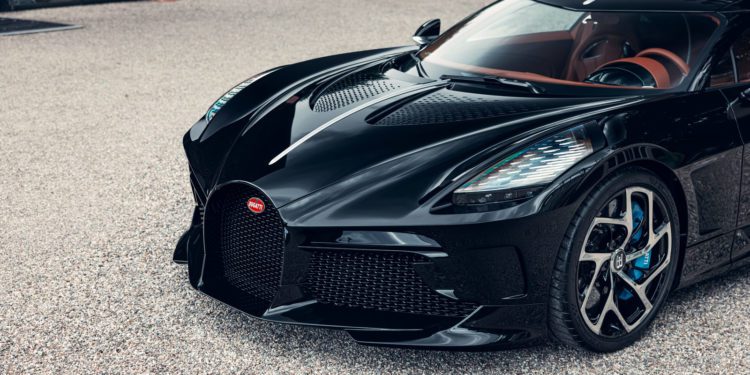 14 la voiture noire final car