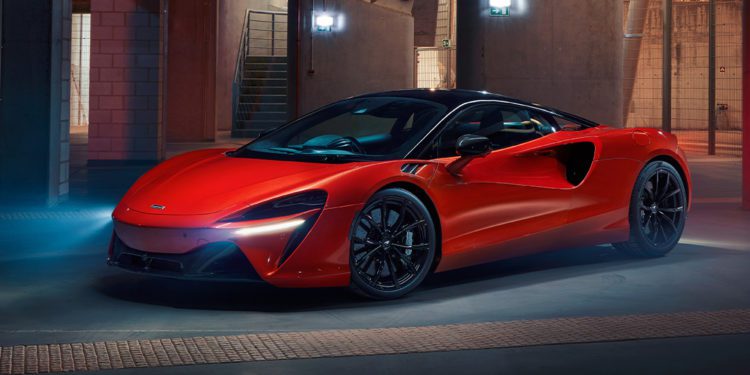McLaren Artura Main