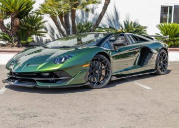 Check Out This Lamborghini Aventador SVJ Roadster Finished In