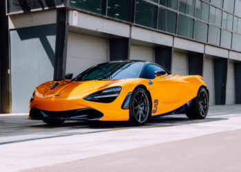 McLaren DR Main