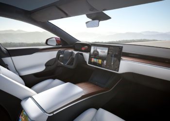 Tesla Plaid Main
