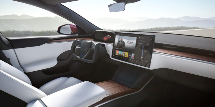 Tesla Plaid Main
