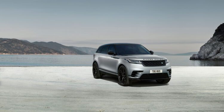 RR VELAR HST 23MY UK Spec 140422 01